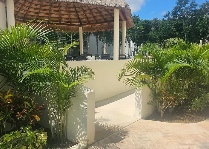 Ground Floor At The Foot Of The Pool *